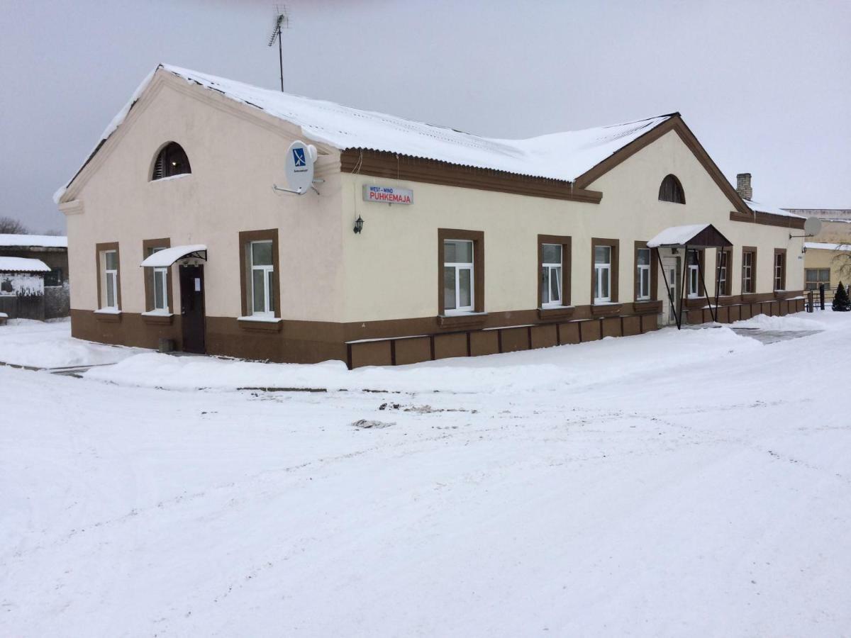 Hotel Westwind Puhkemaja à Kunda Extérieur photo